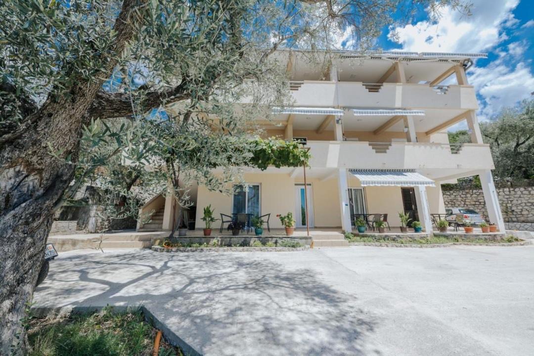 Olive Garden Apartment بار المظهر الخارجي الصورة